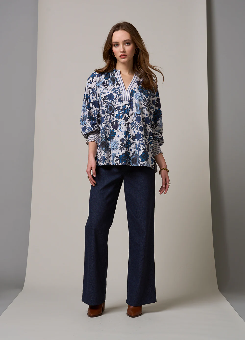 Loobies Story Sutton Pant