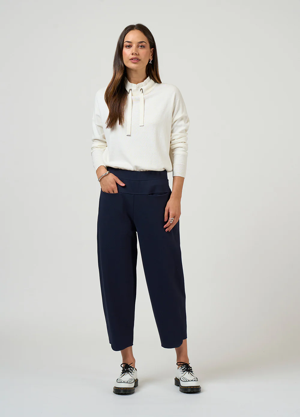 Madly Sweetly Ledge Pant Navy - Image 5