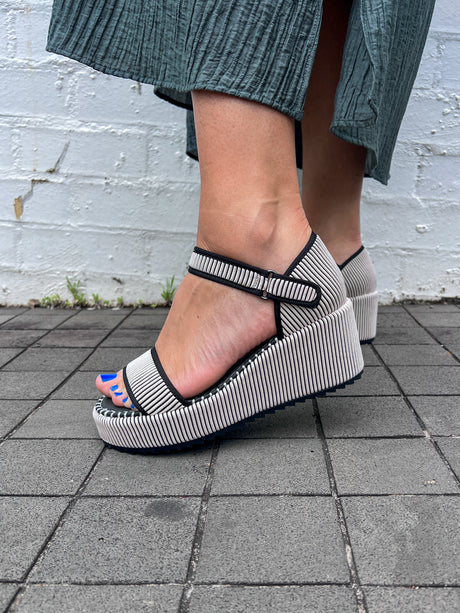Minx Hera Platform - Image 3