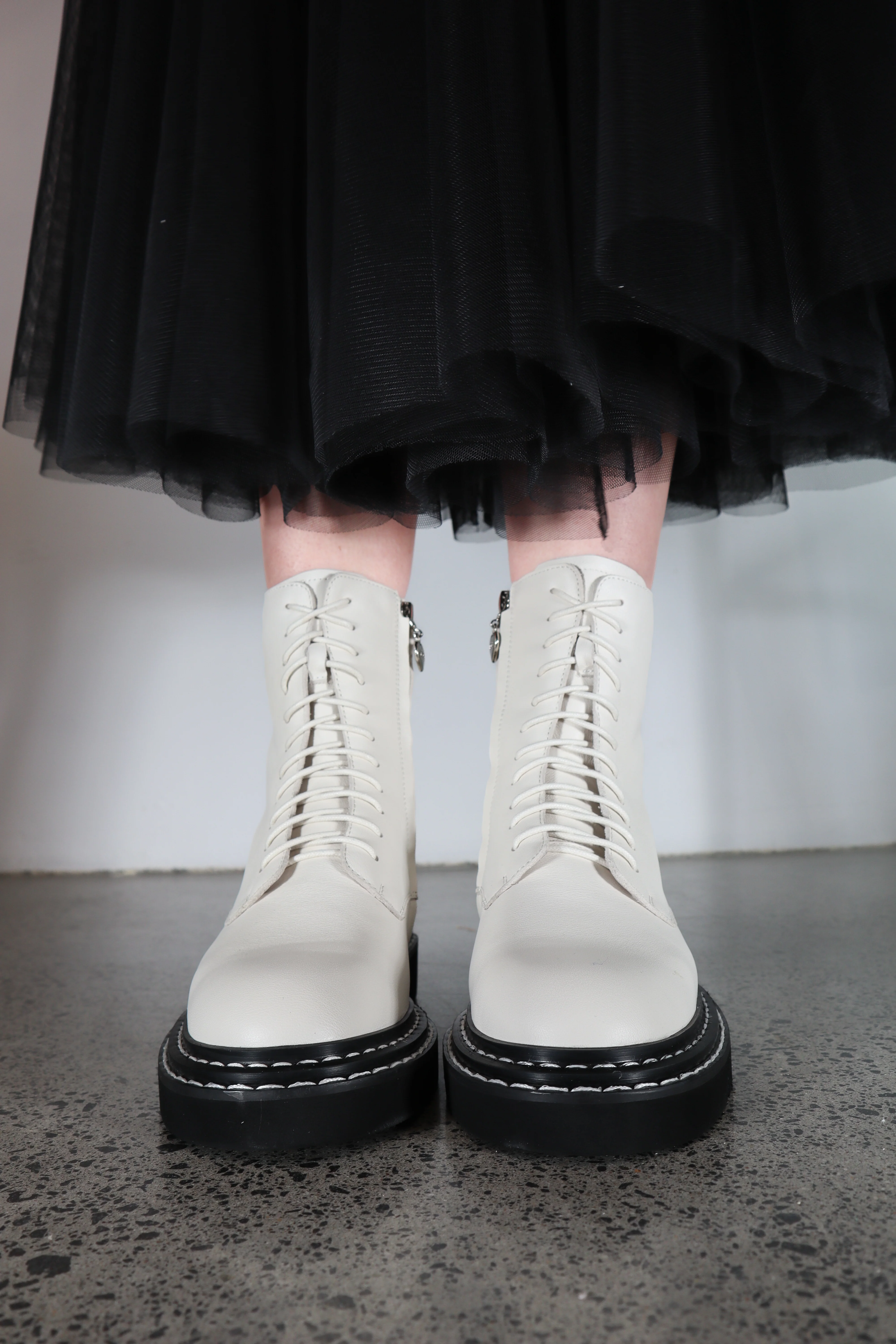 Minx Legacy - Image 4