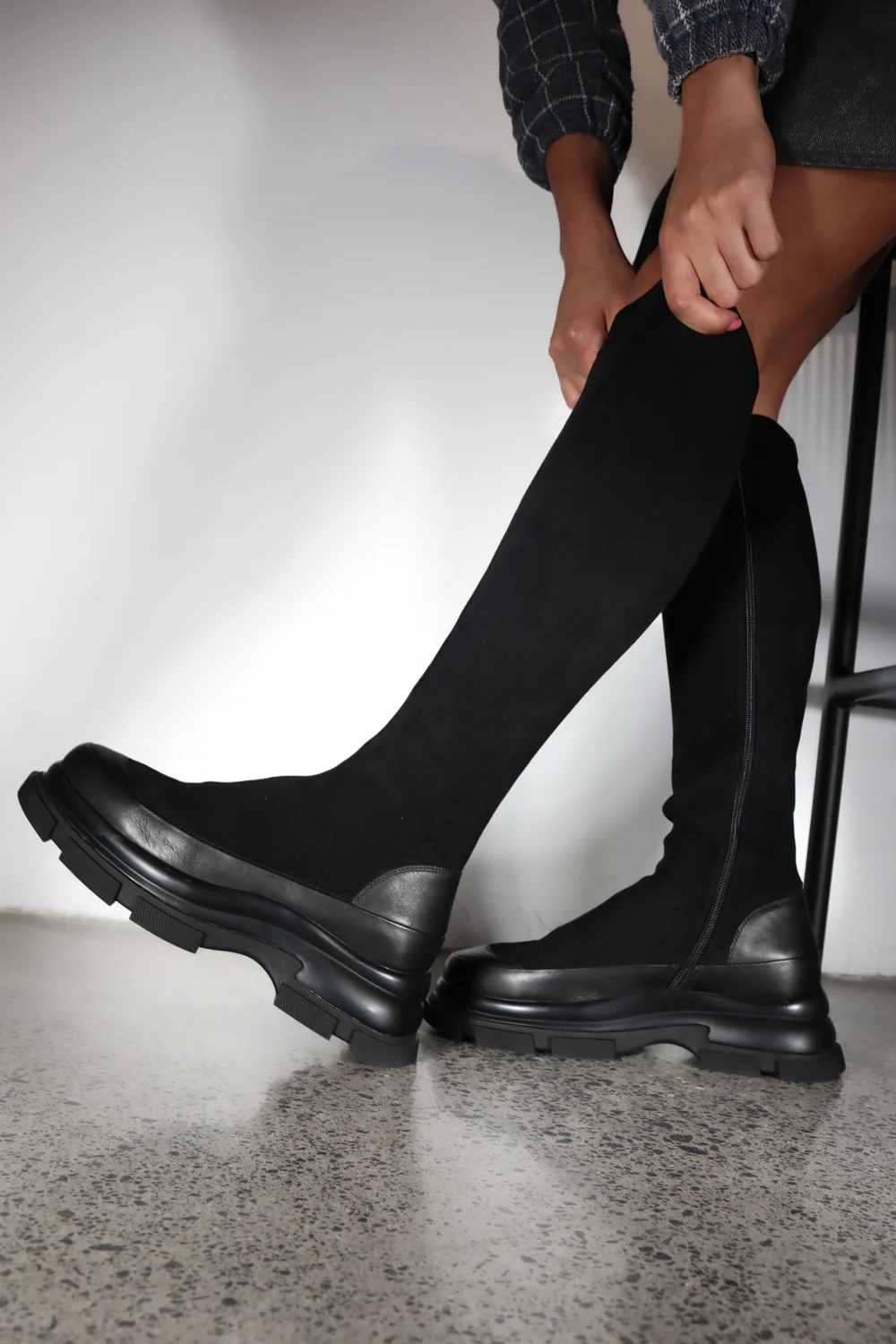 Minx Ninja Gal - Black - Image 5