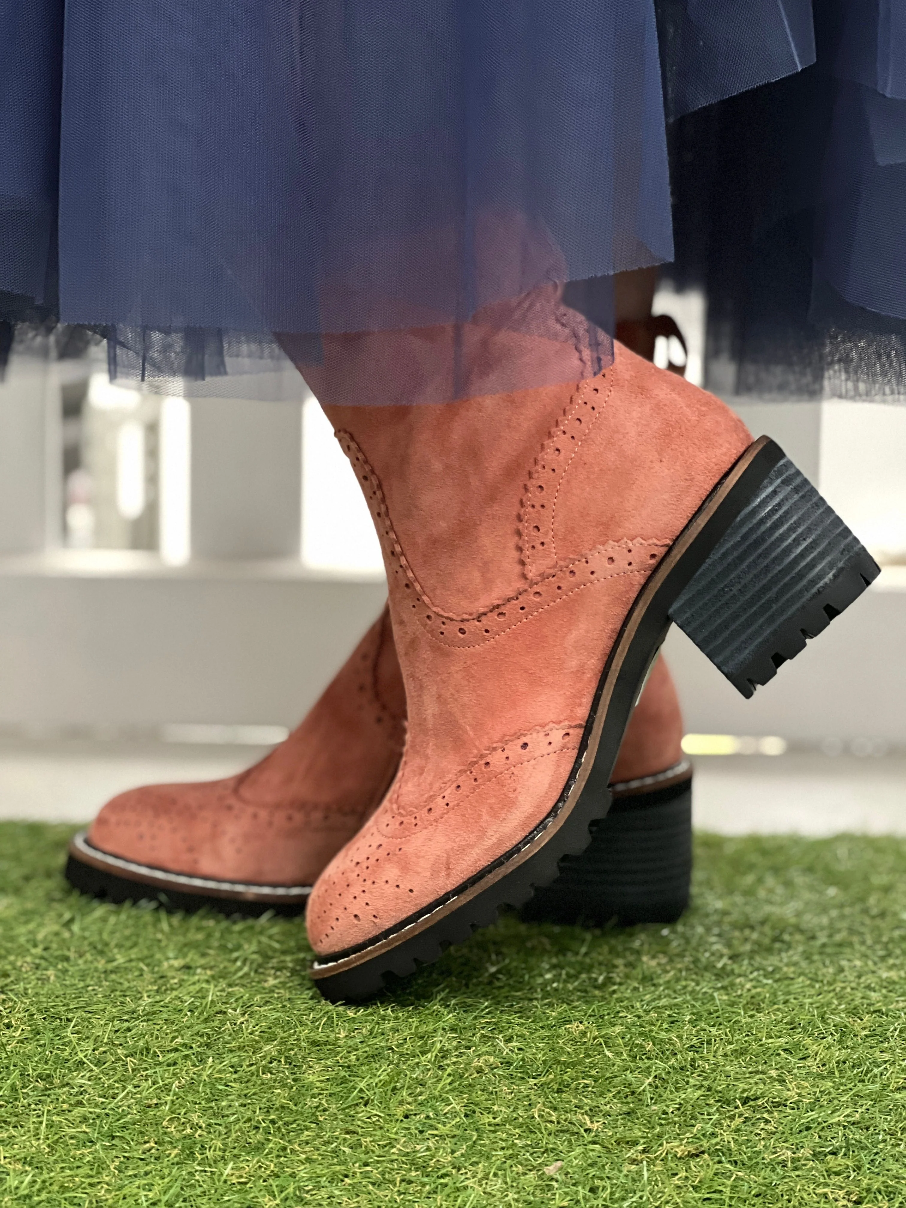 Minx Piper - Dirty Rose Suede
