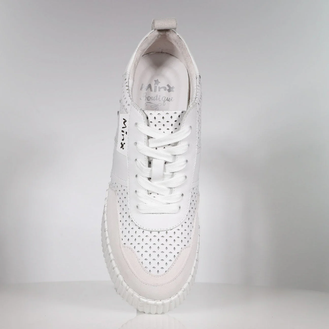 Minx Racer Boost