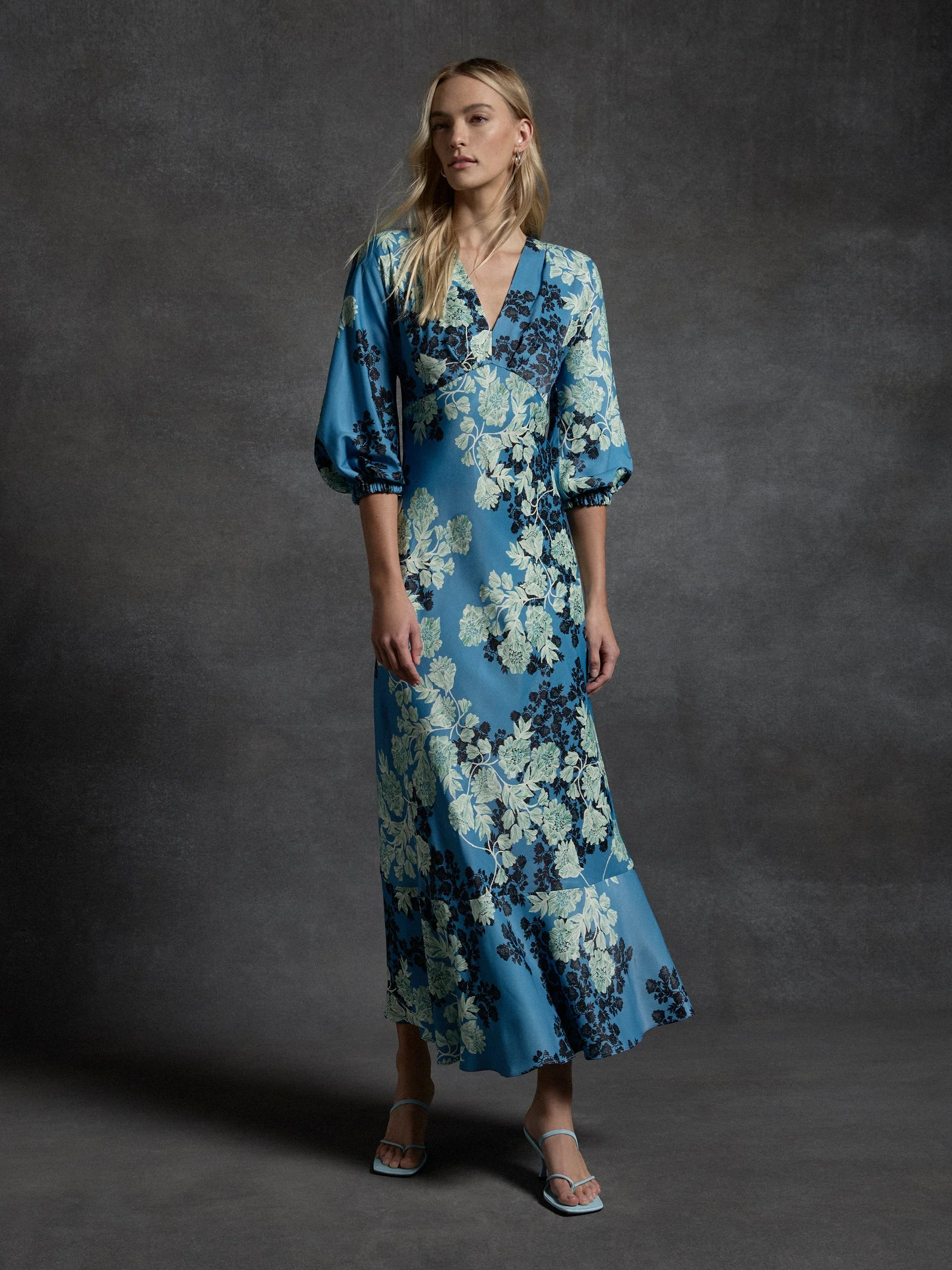 Moss & Spy Serenity V-Neck Dress