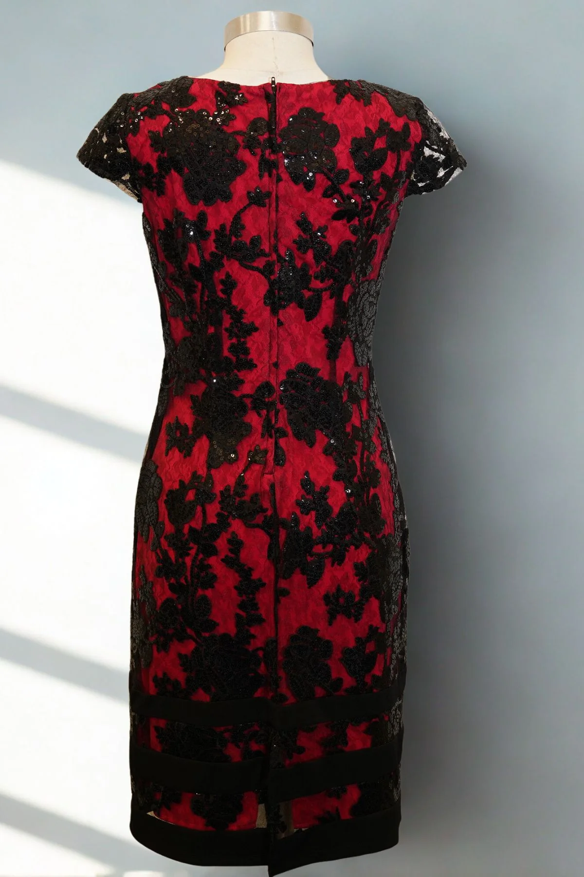 Mr K Midnight Rose Sequin Lace Midi Dress - Image 2
