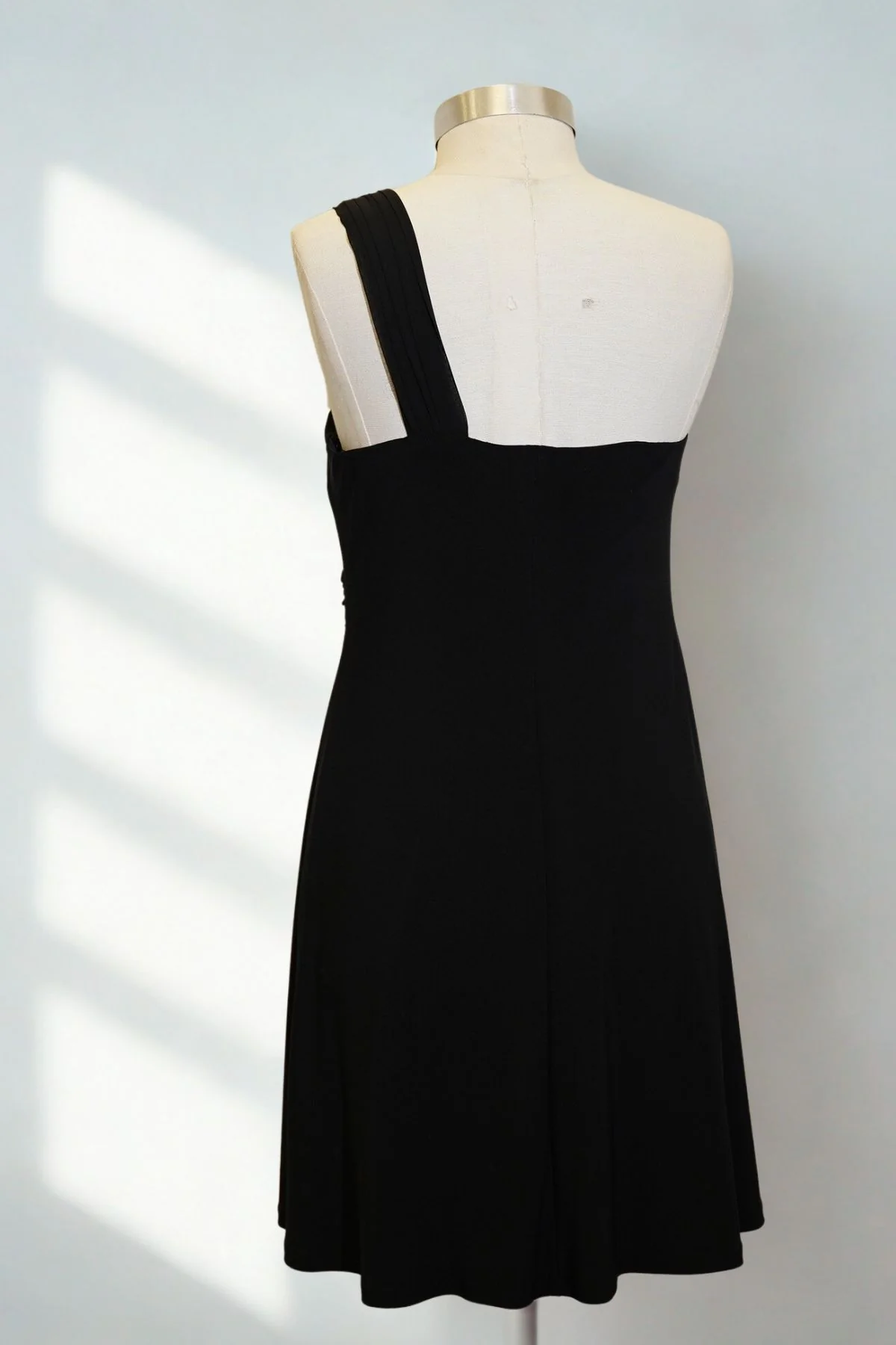Mr K One-Shoulder Diamanté Mini Dress - Image 3
