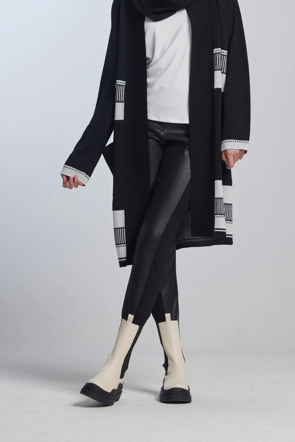 Paula Ryan Eco Leather Roma Stirrup Legging - Image 2