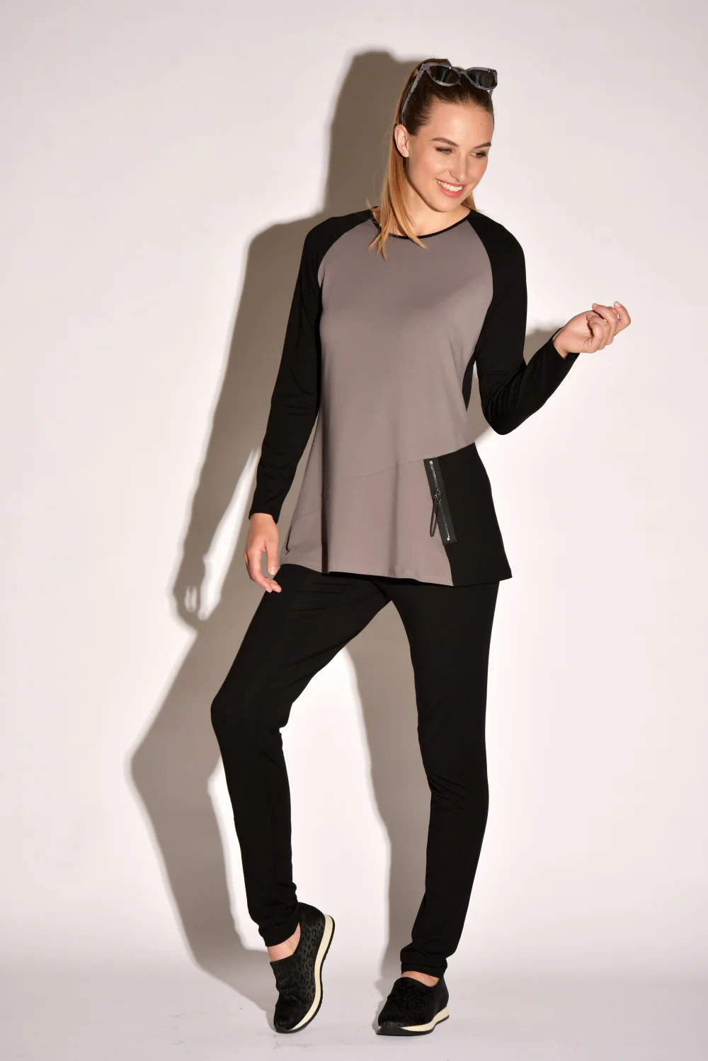 Paula Ryan Slim Leg Long Weekend Pant - Image 4