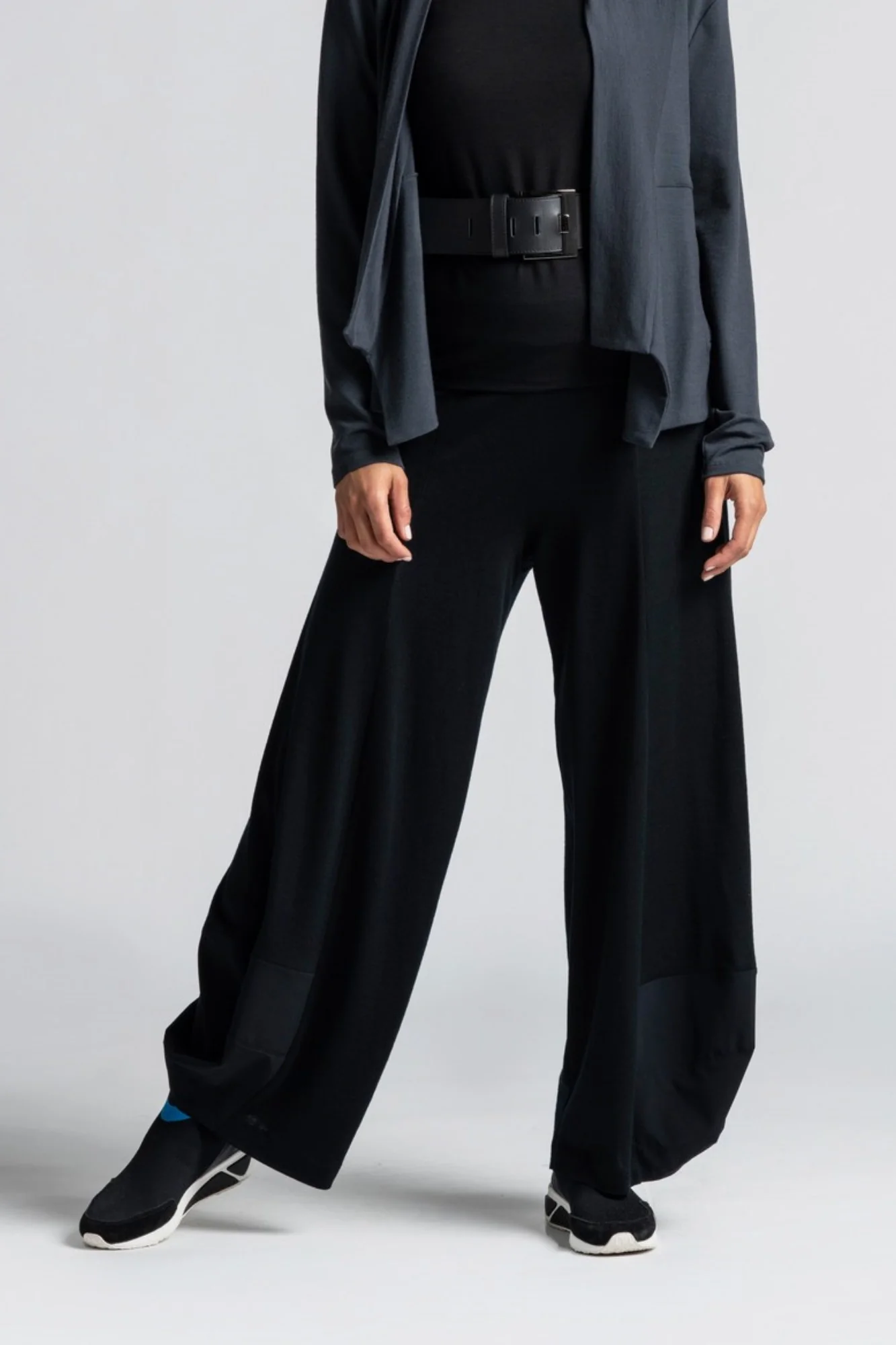 Paula Tyan Tulip Leg Crop Pant