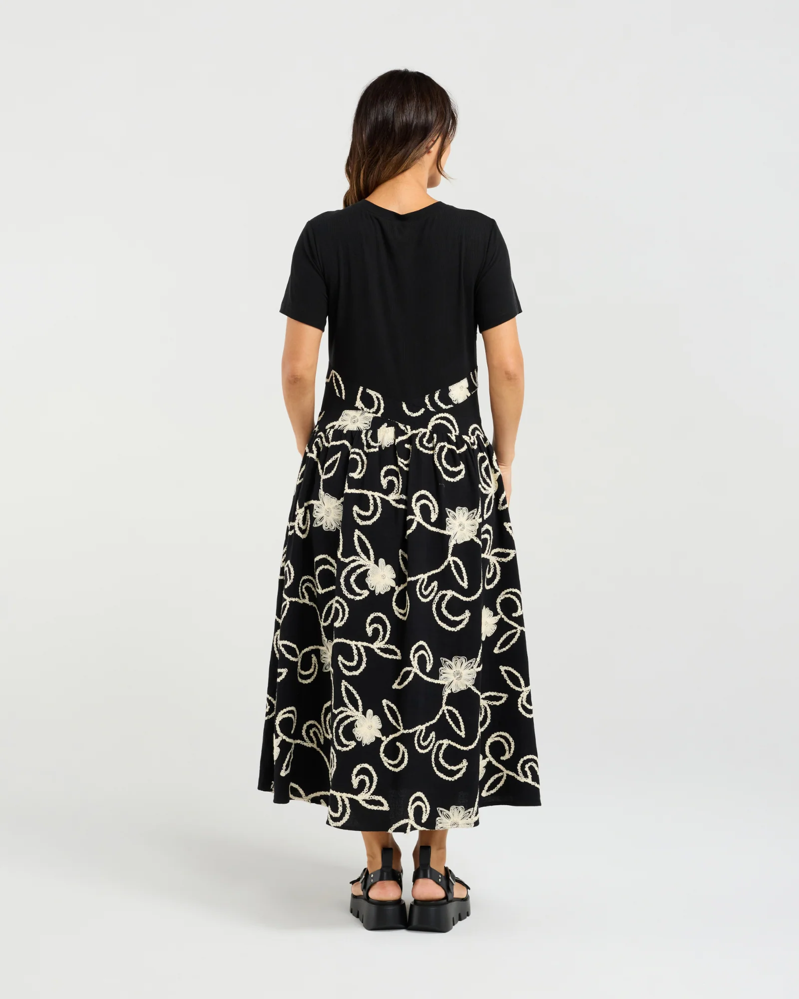 Seduce Delilah Dress - Black/Folk Garden - Image 2