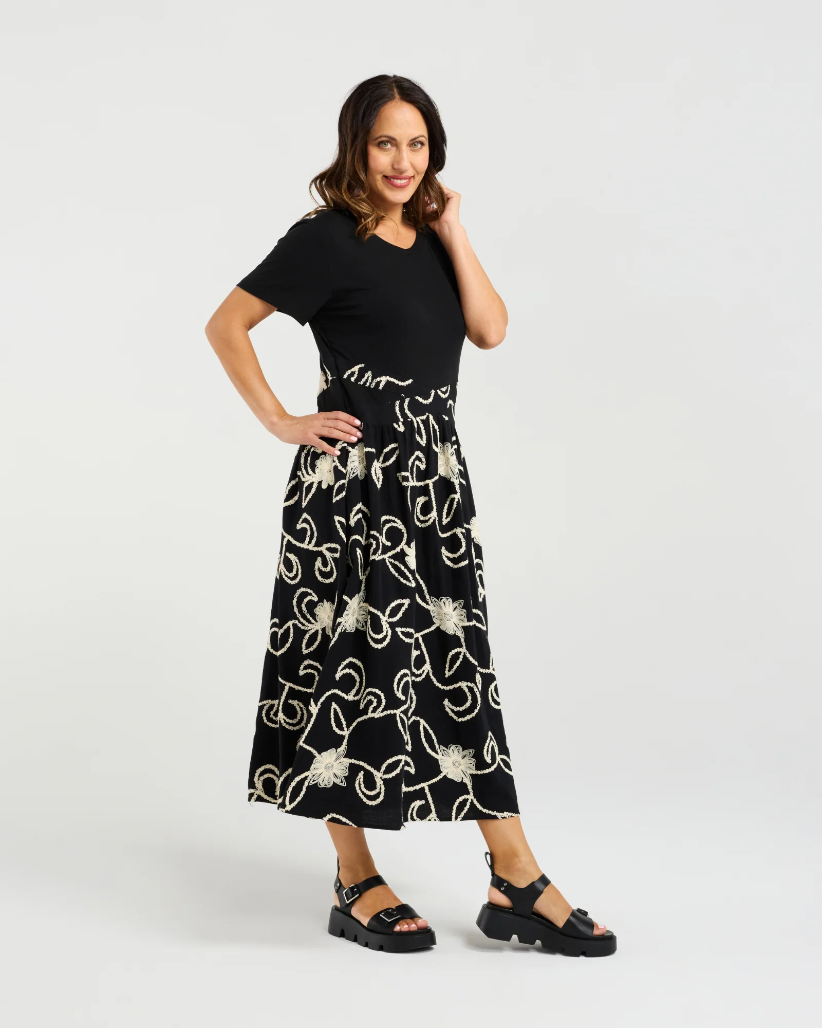 Seduce Delilah Dress - Black/Folk Garden - Image 4
