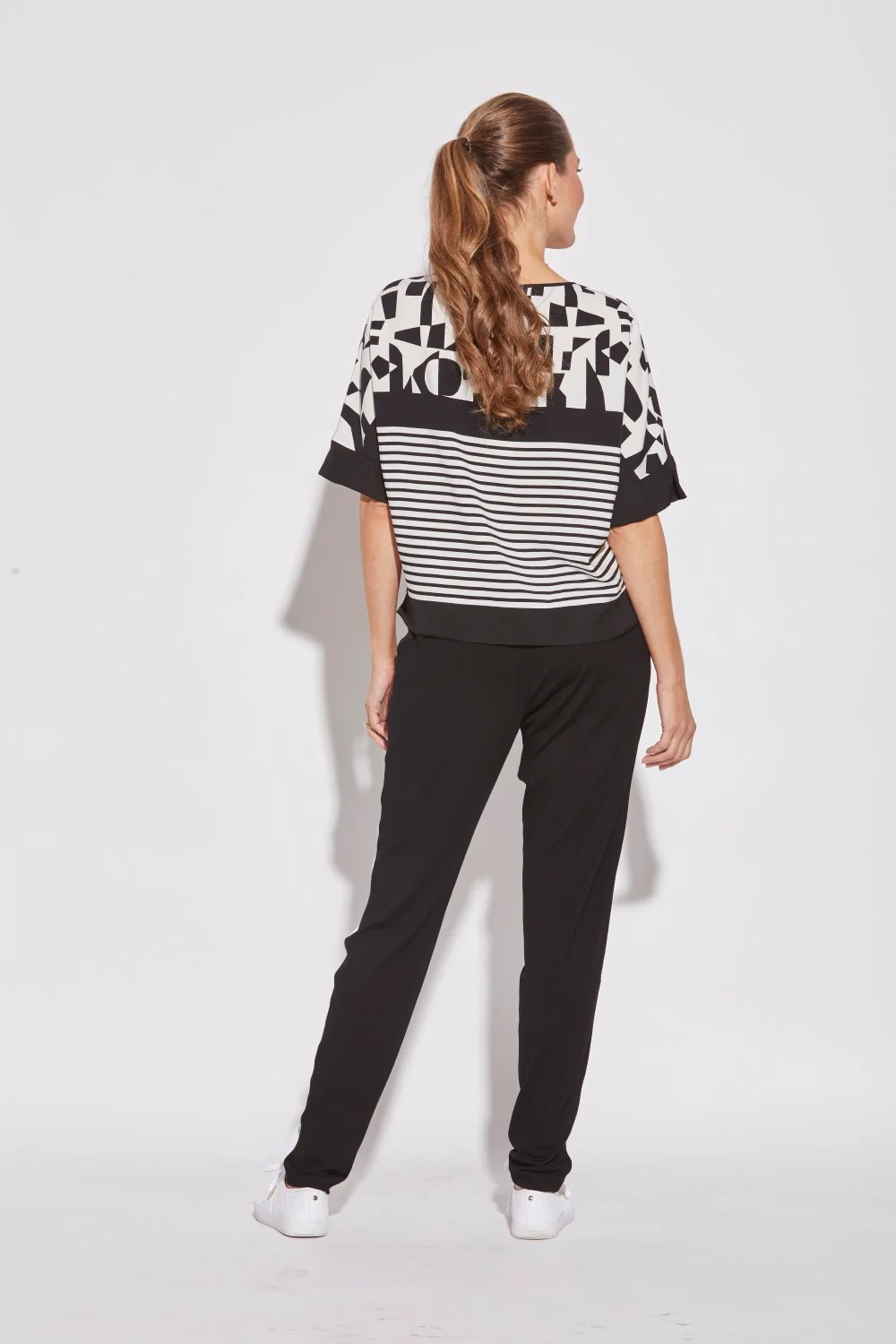 Side Panel Trackie - Image 3