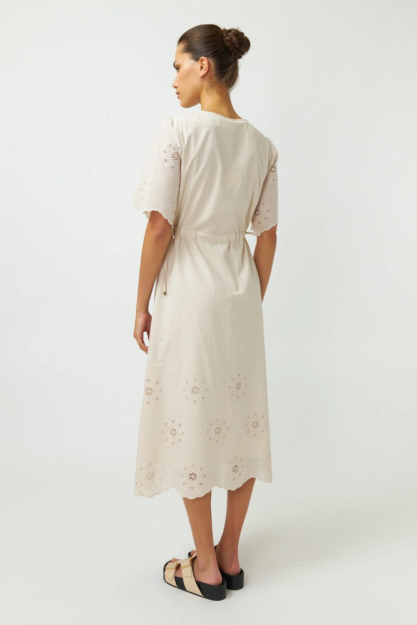 Sylvester Broderie Dress Chalk - Image 4