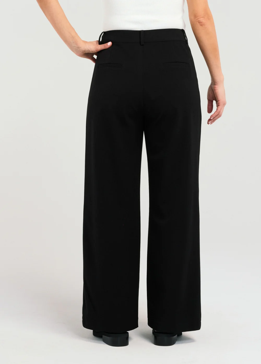 Zafina Esme Pant - Image 2