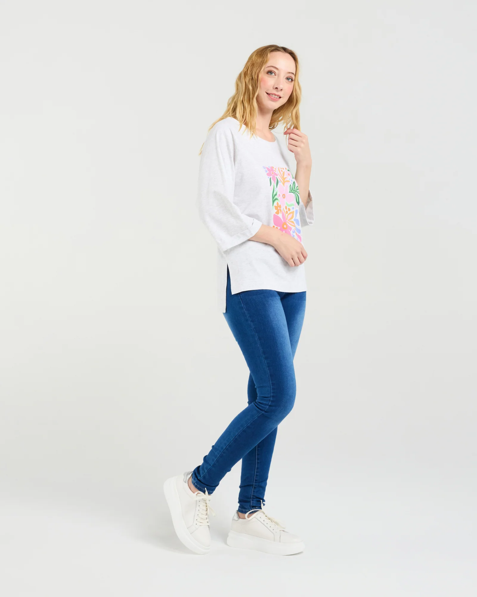 Zafina Kate T-Shirt - Grey - Image 4