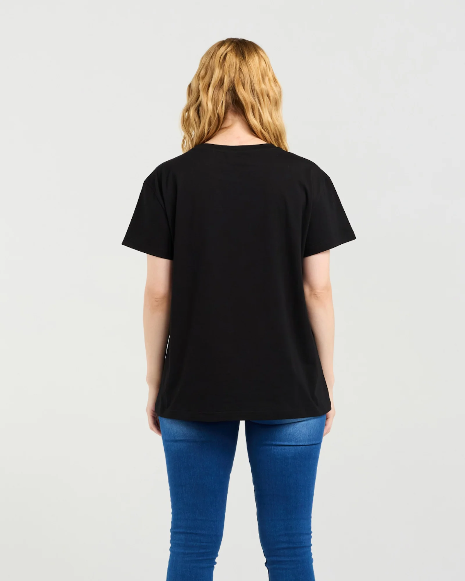 Zafina Livia T-Shirt - Black - Image 2